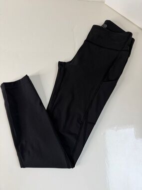 NWOT Outdoor Voices Black Performance pocket Leggings Small